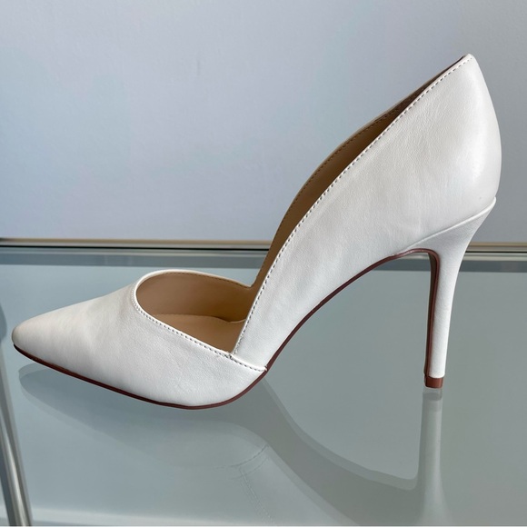 NEW 🌹 Vince Camuto White Pumps. US 10. - Picture 10 of 14